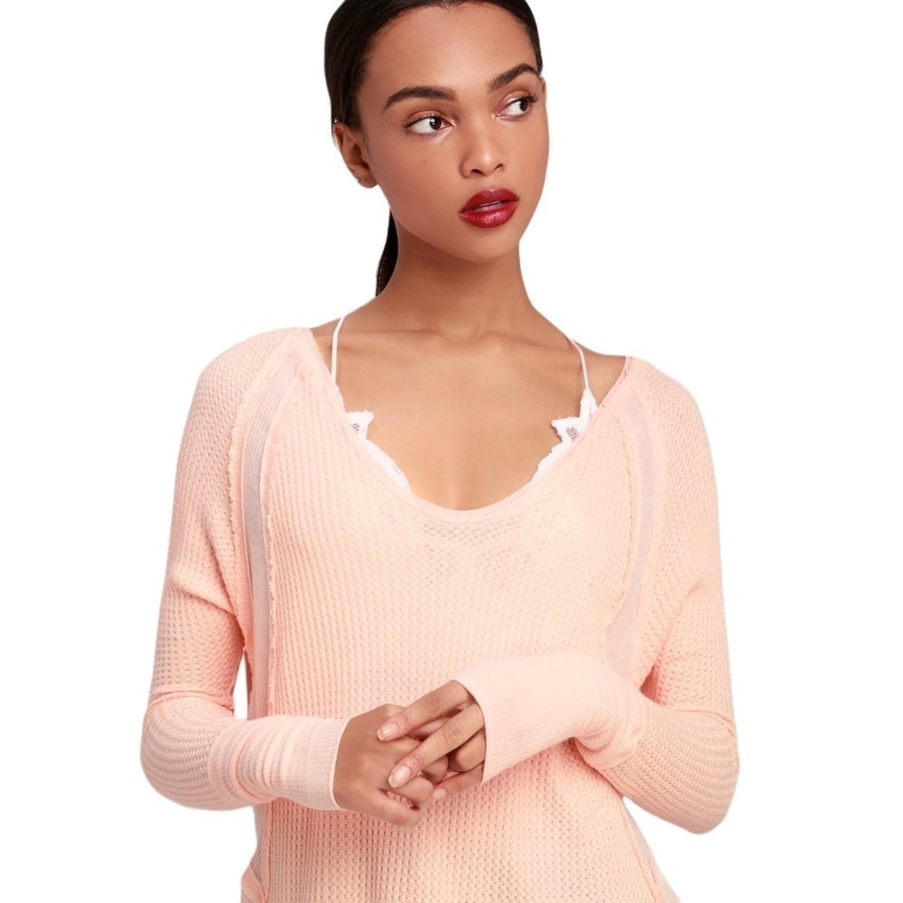 We The Free Women's Light Pink Waffle V-Neck Long Sleeve Thermal Top Size XS - Picture 5 of 11